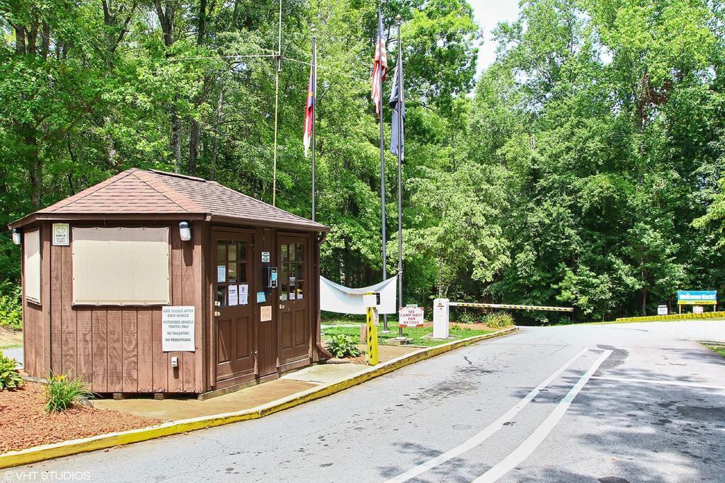 Forest Lake Camping Resort Cabin 18 Advance المظهر الخارجي الصورة